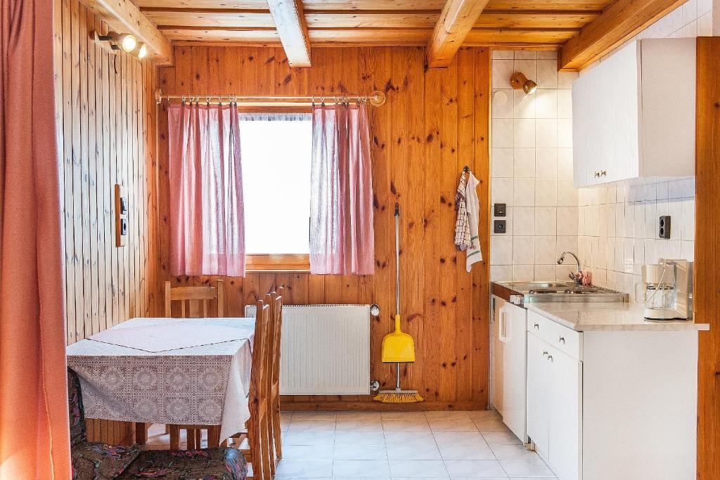Alina Apartmanhaz Хевиз Номер фото